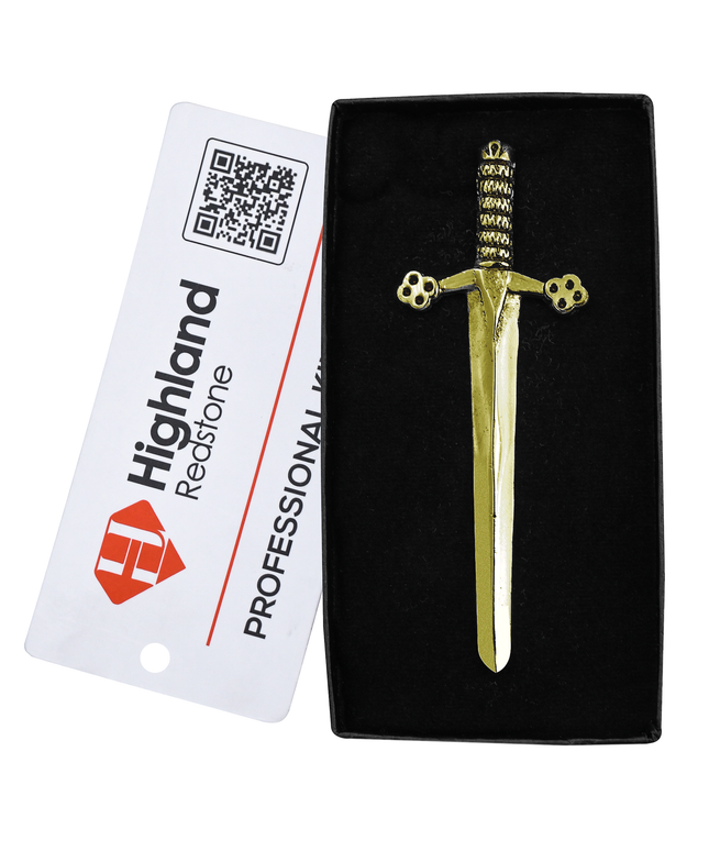 Antique Kilt Pin featuring a detailed replica of the Bruce Sword, perfect for adding elegance to your kilt outfit.