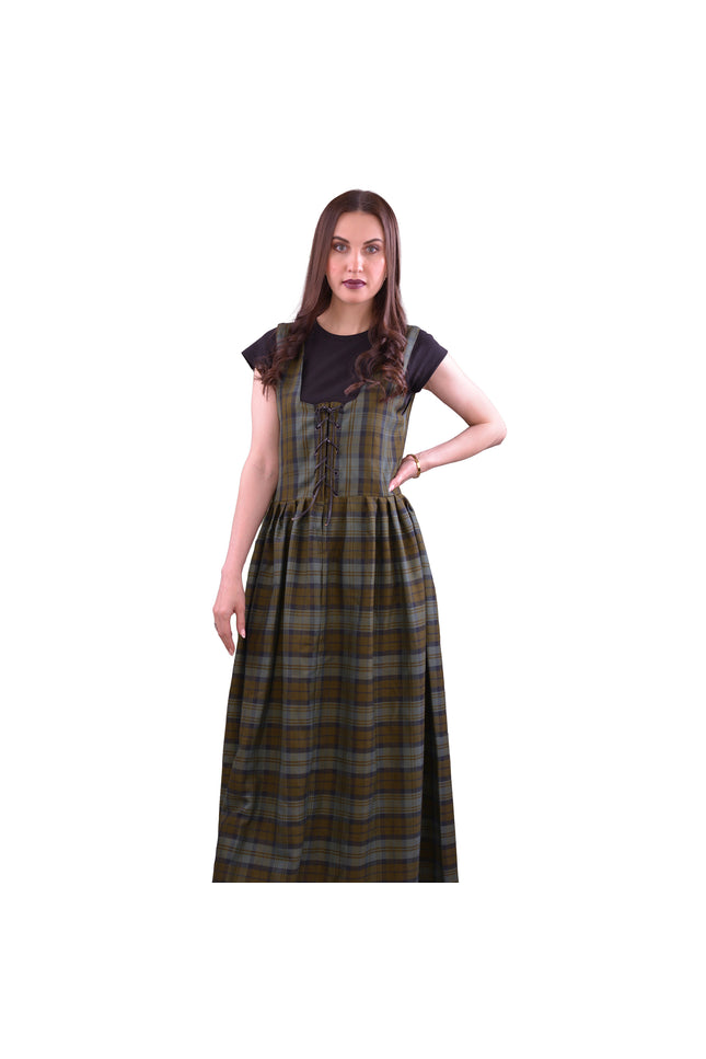 Traje escocés de las Tierras Altas para mujer - Vestido largo de tartán | Black Watch desgastado