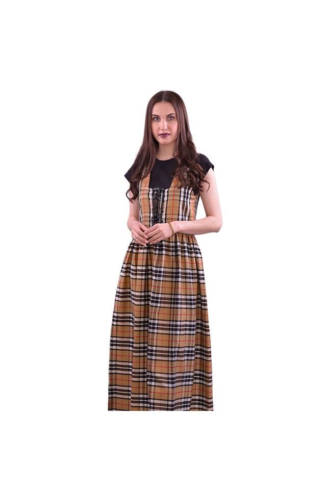 Traje Escocés de las Tierras Altas para Mujer - Vestido Largo de Tartán | Camel Thomson